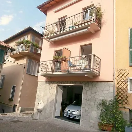 Couette-café Della Contrada 3*