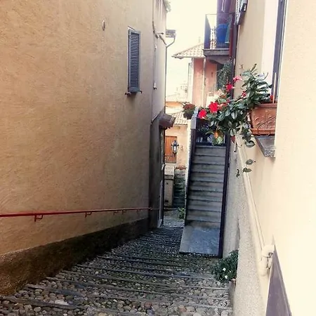 Della Contrada Bed & Breakfast 3*