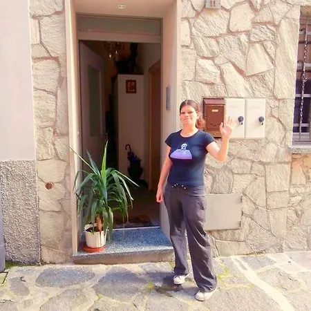 Della Contrada * Varenna
