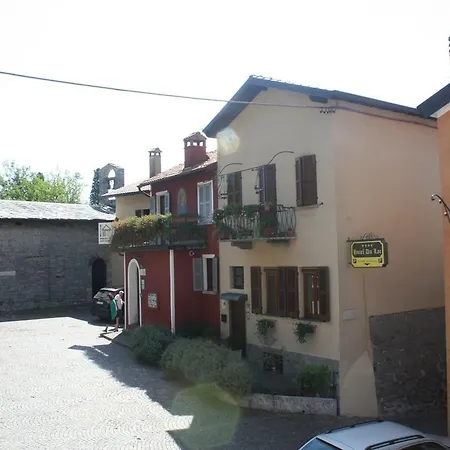 Della Contrada Varenna