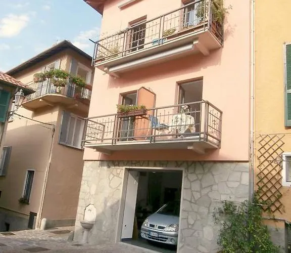 Couette-café Della Contrada 3*
